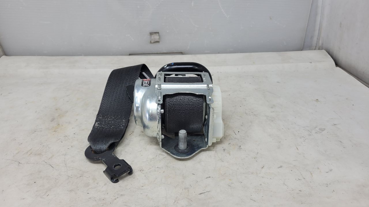 2019 ESCALADE LH DRIVER FRONT SEATBELT RETRACTOR 29752 - image 2