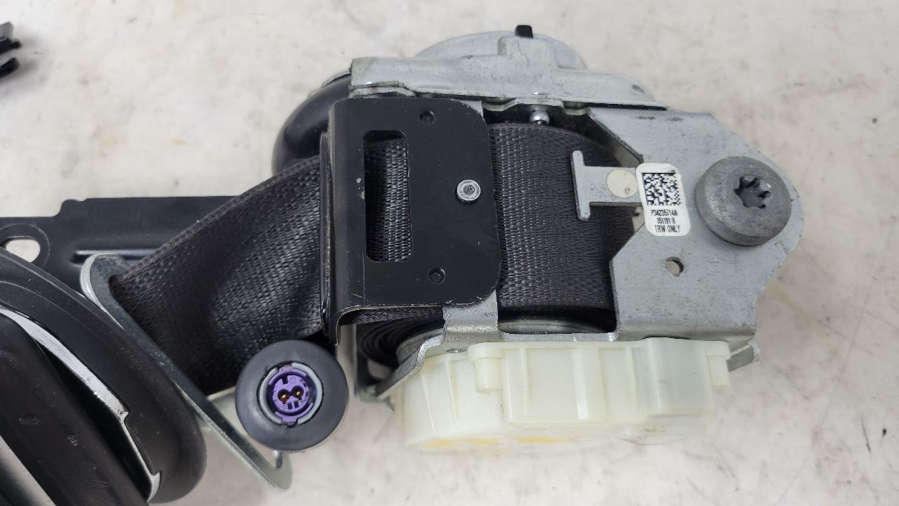 2019 ESCALADE LH DRIVER FRONT SEATBELT RETRACTOR 29752 - image 7