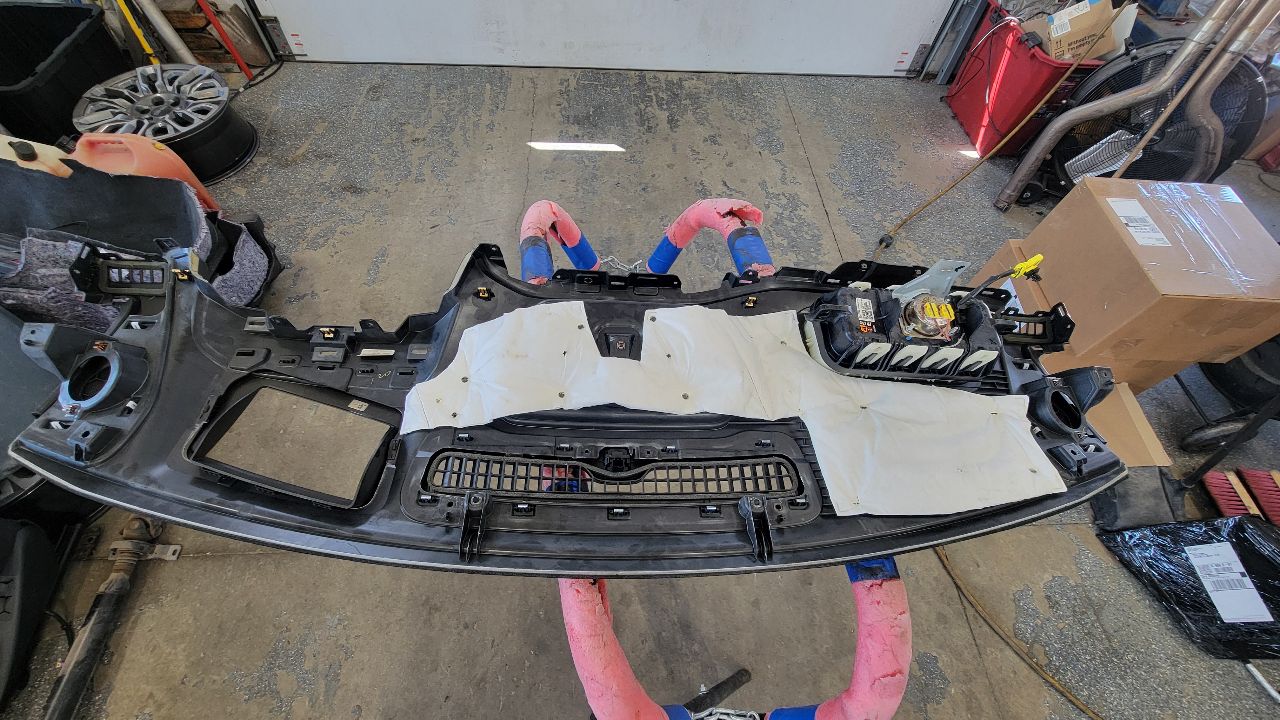 2019 SIERRA150 UPPER DASH PANEL W/RH BAG BLACK 29763 - image 16