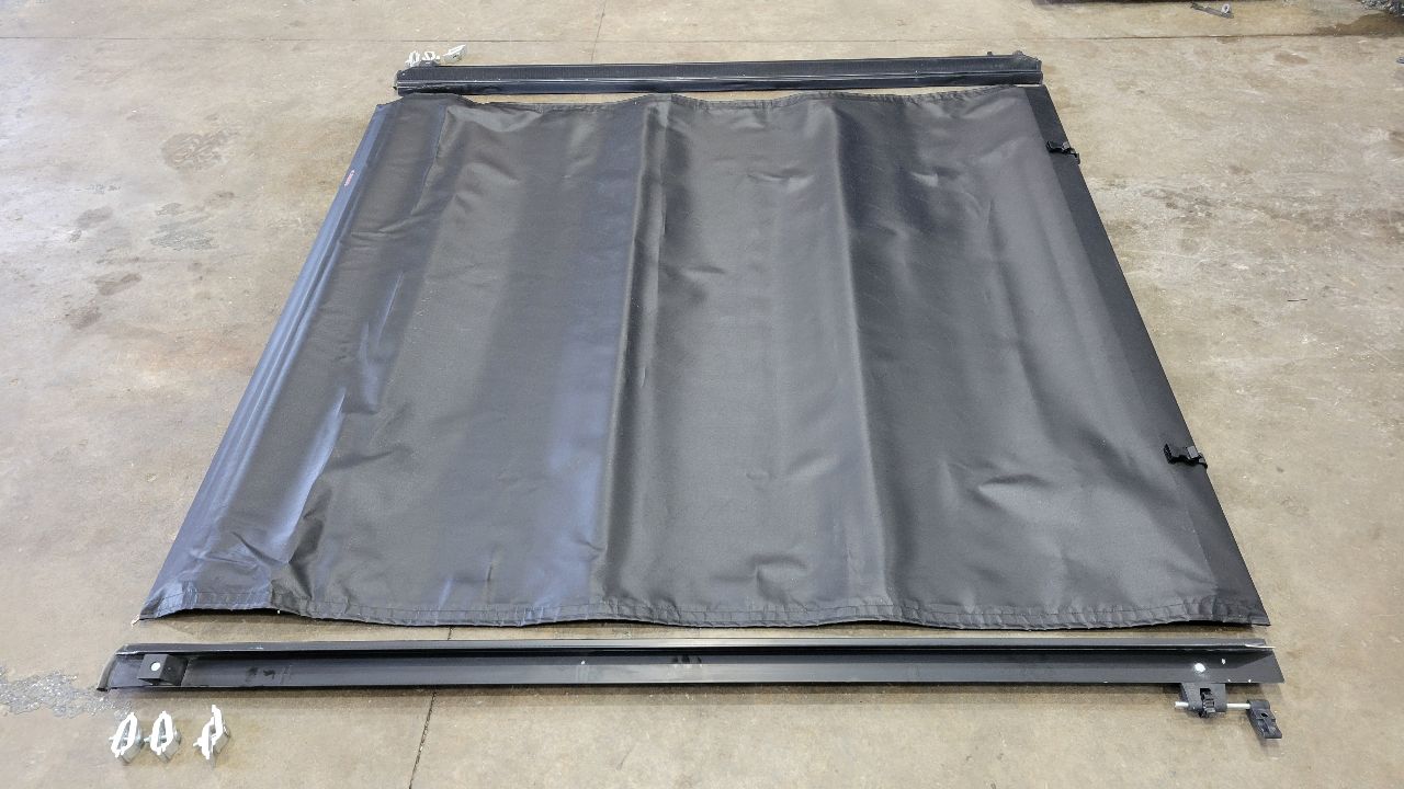 2019 SIERRA150 ACCESS TONNEAU COVER ROLL UP 5'9" 29765 - image 6