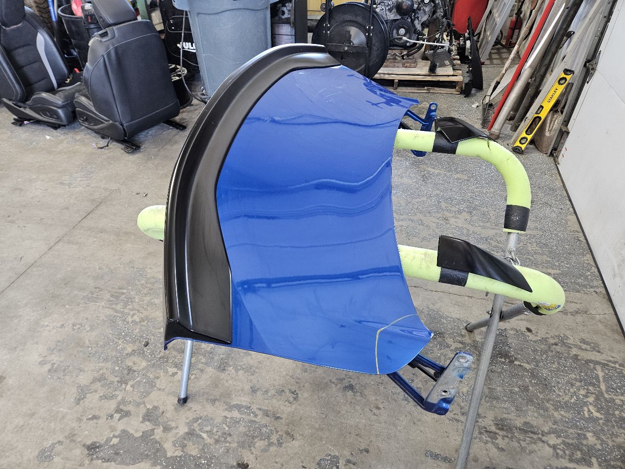 2018 CAMARO DECKLID W/1LE SPOILER BLUE SMALLDENT 29771 - image 3