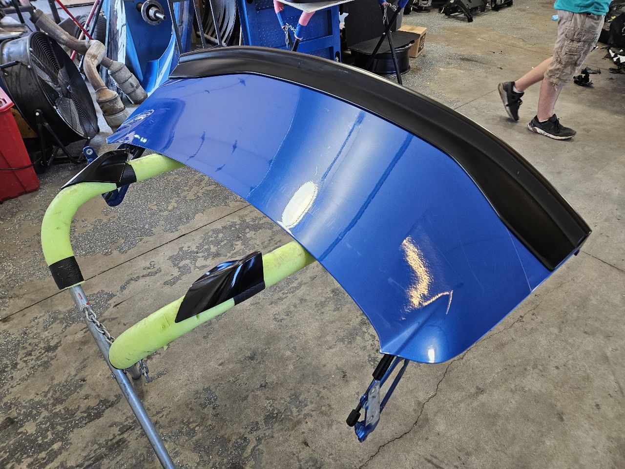 2018 CAMARO DECKLID W/1LE SPOILER BLUE SMALLDENT 29771 - image 8