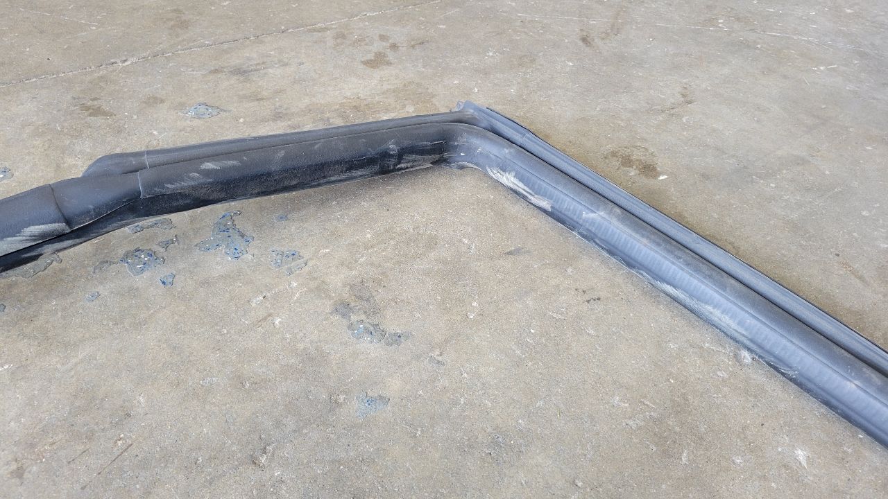 2018 CAMARO RH PASSENGER DOOR WEATHERSTRIPPING 29791 - image 7