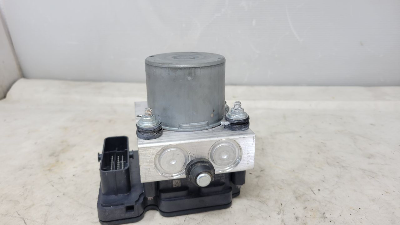 2018 CAMARO ABS BRAKE PUMP & MODULE 32K 84244636 29814 - image 3
