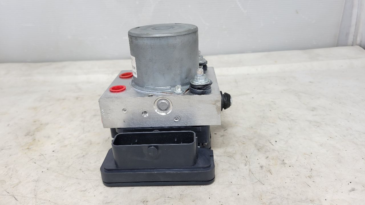 2018 CAMARO ABS BRAKE PUMP & MODULE 32K 84244636 29814 - image 4