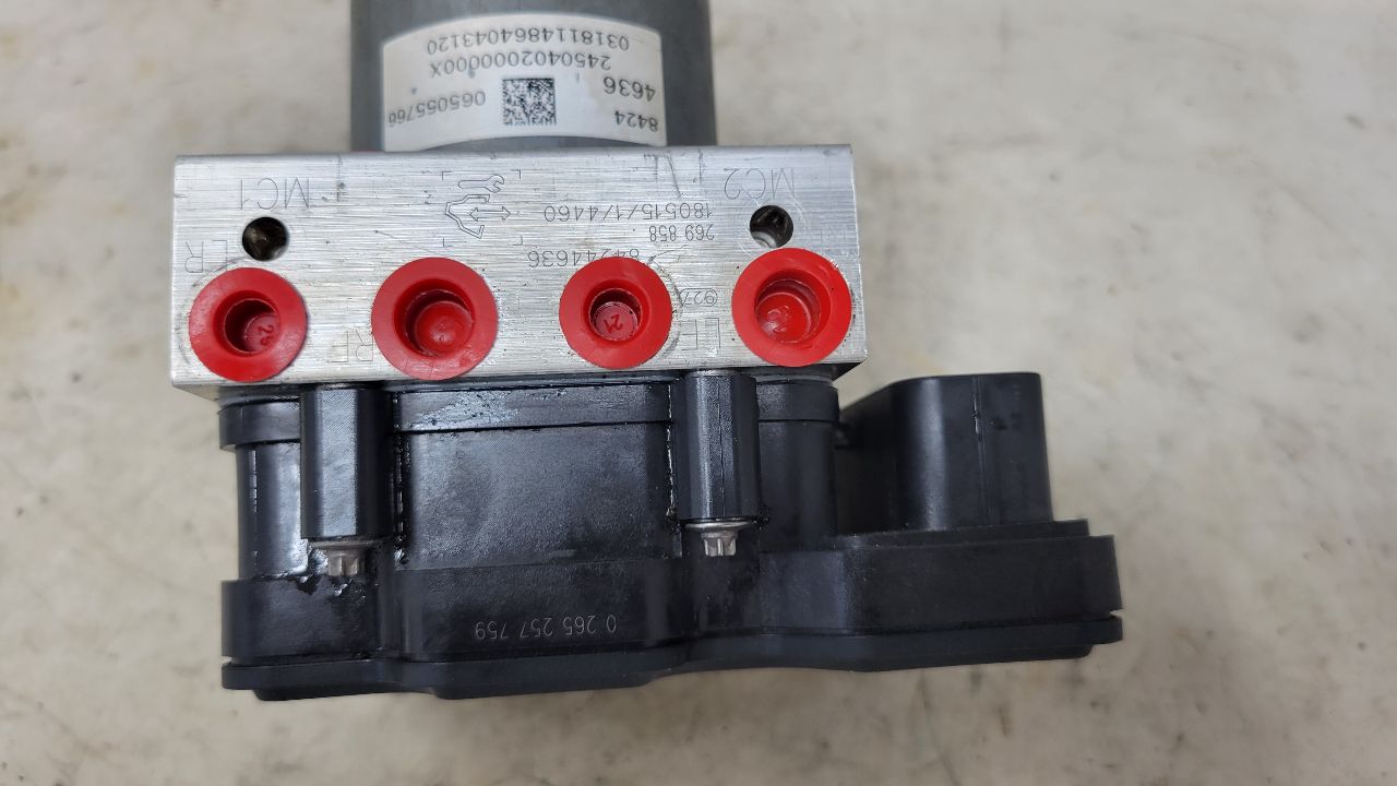 2018 CAMARO ABS BRAKE PUMP & MODULE 32K 84244636 29814 - image 7