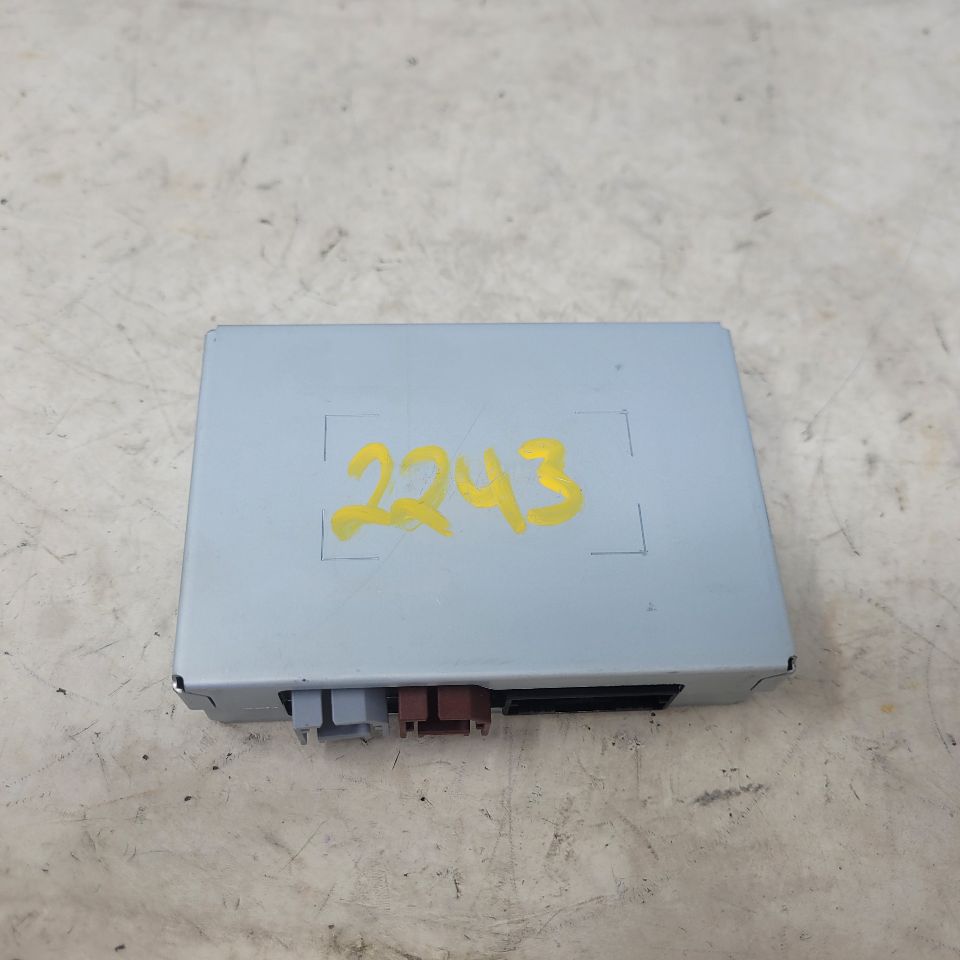 2018 CAMARO HMI BYPASS MODULE 84216626 29848 - image 6