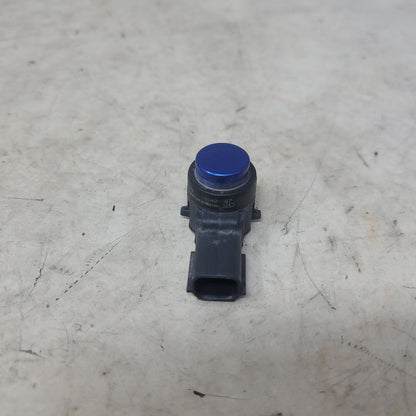 2018 CAMARO OEM PARK SENSOR HYPER BLUE 23262165 29854 - image 2
