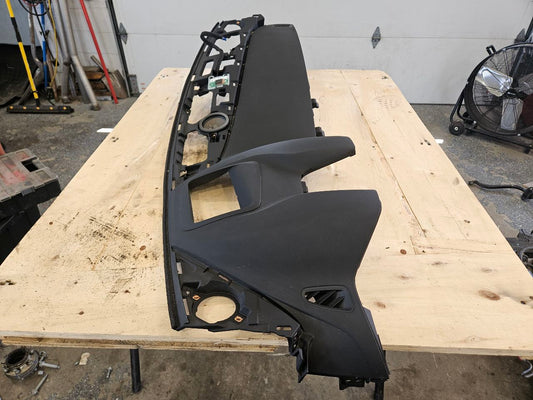 2018 CAMARO UPPER DASH W/HUD CUTOUT & RH BAG 29863 - image 2