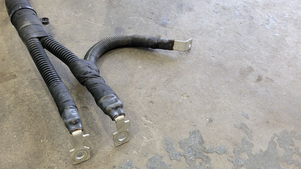 2021 SIERRA150 BATTERY TO STARTER POSITIVE CABLE 29873 - image 3
