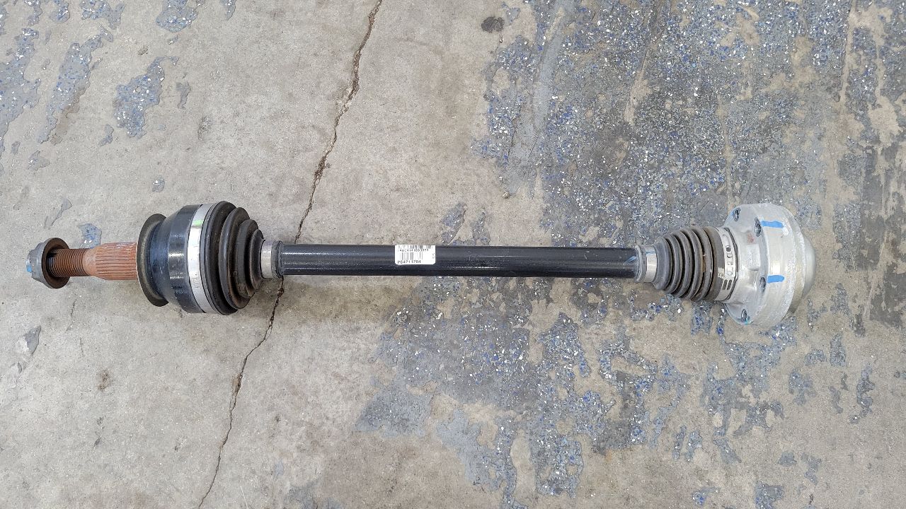2018 CAMARO SS 1LE RH PASSENGER REAR AXLE 32K 29883 - image 1