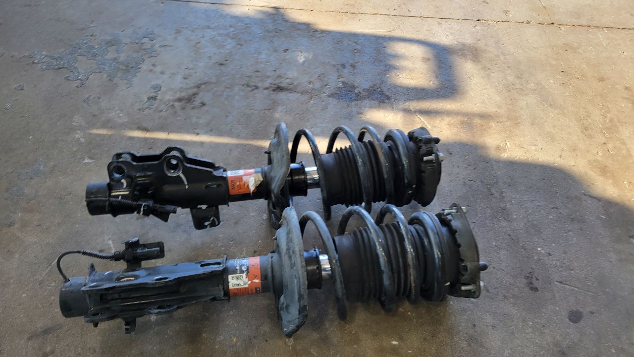 2018 CAMARO FRONT STRUTS PAIR EIBACH SPRINGS 32K 29890 - image 4