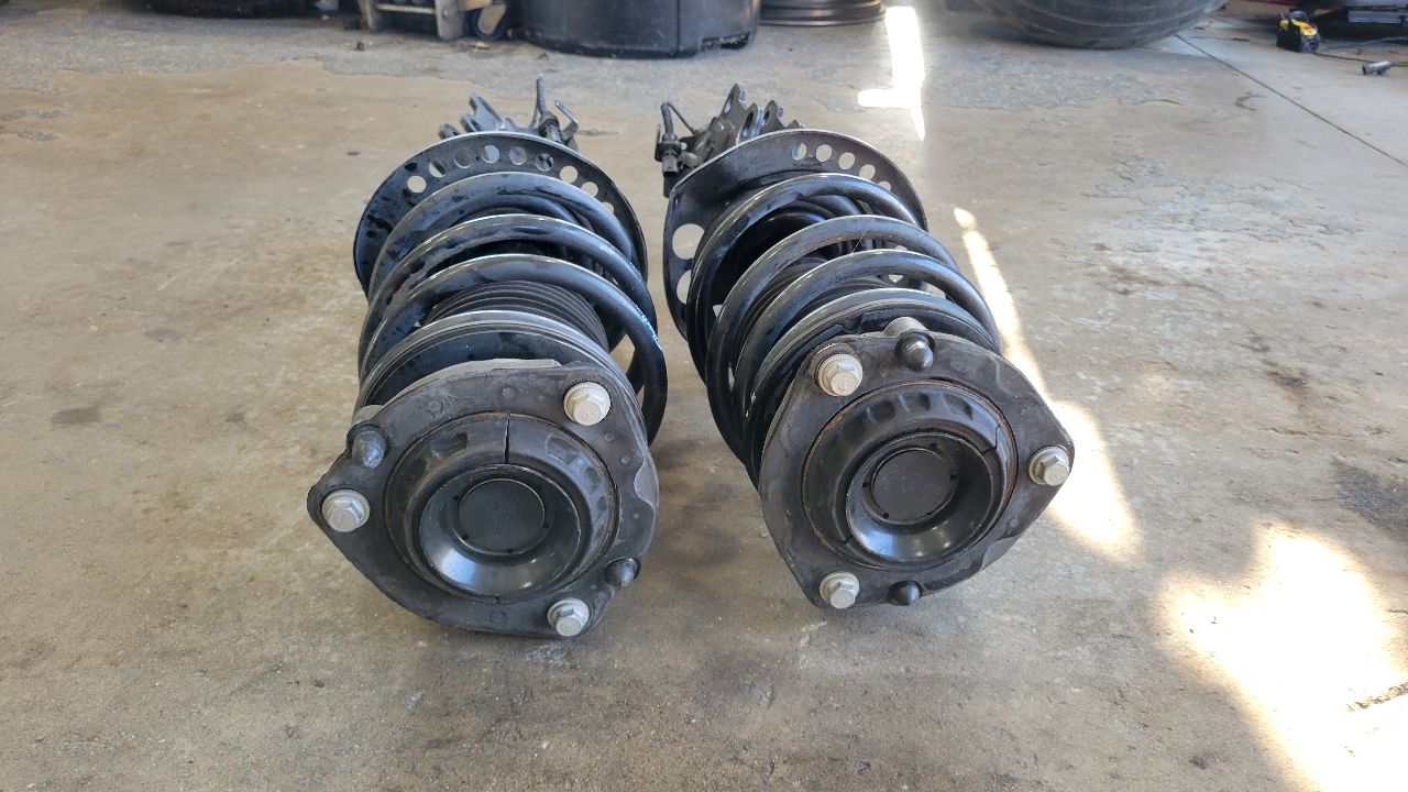 2018 CAMARO FRONT STRUTS PAIR EIBACH SPRINGS 32K 29890 - image 5
