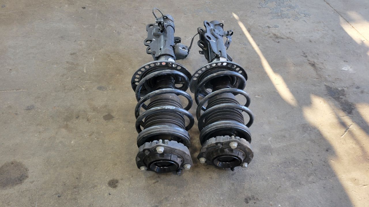 2018 CAMARO FRONT STRUTS PAIR EIBACH SPRINGS 32K 29890 - image 11