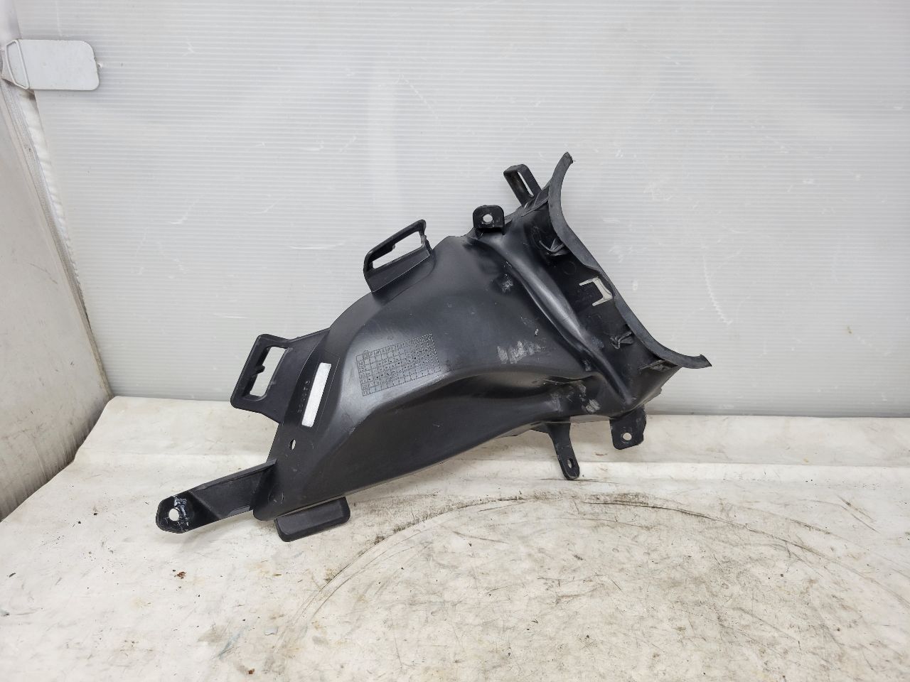 2018 CAMARO LH FRONT BUMPER COVER AIR DUCT 29931 - image 3