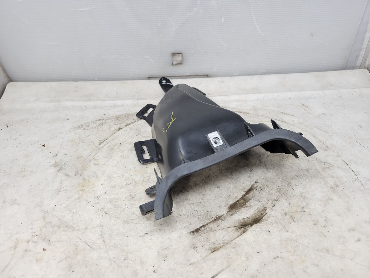 2018 CAMARO RH FRONT BUMPER COVER AIR DUCT 29932 - image 13