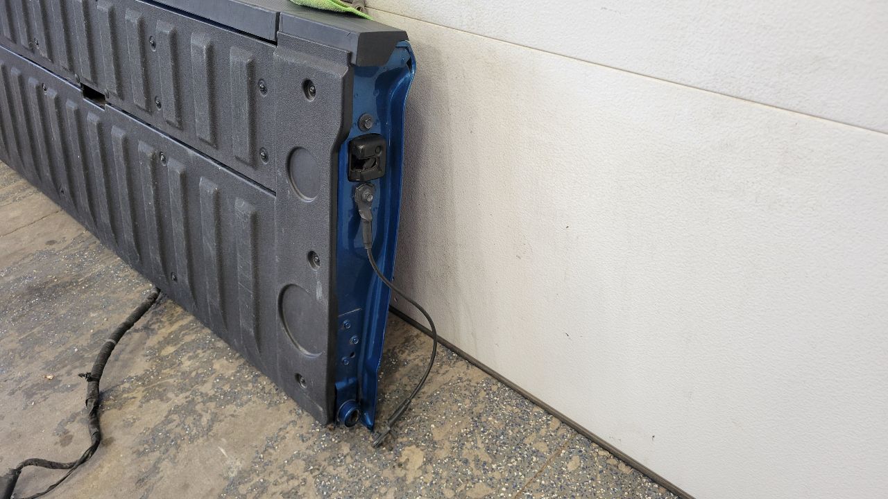 2023 SIERRA150 MULTIPRO TAILGATE BLUE GLT 6P.5 7S.5 29953 - image 16