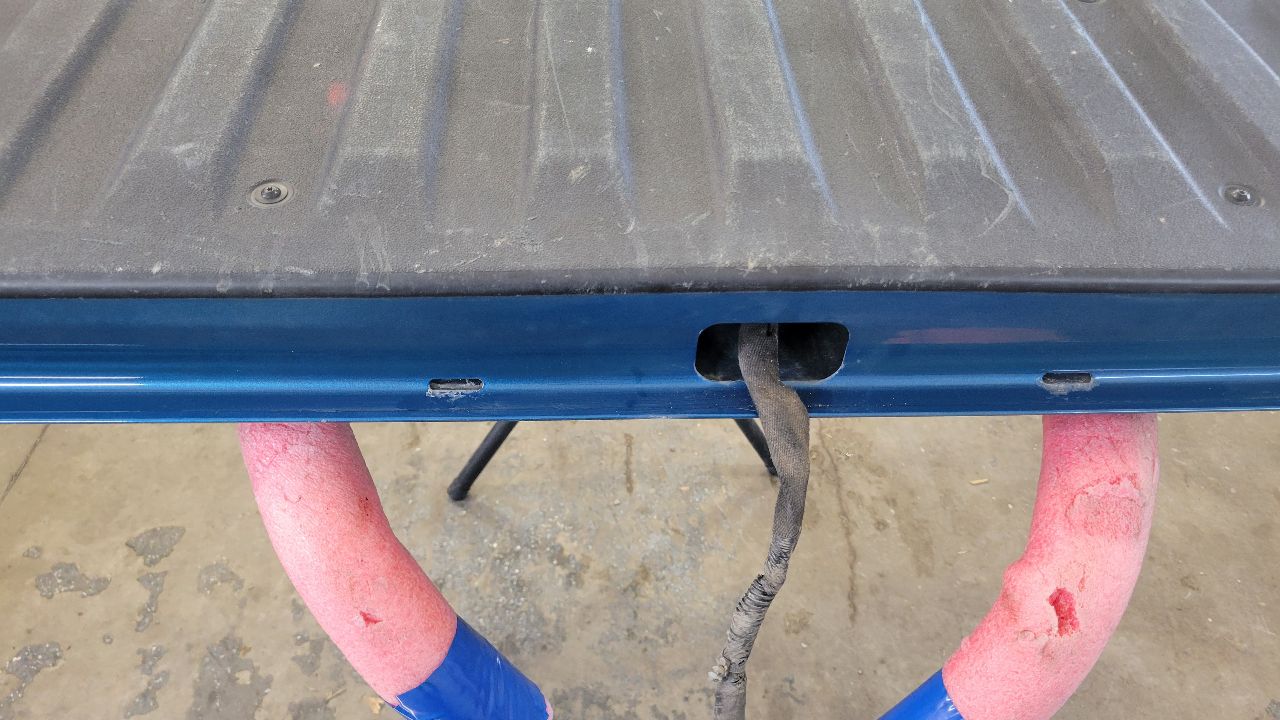 2023 SIERRA MULTIPRO TAILGATE BLUE GLT 6P.5 7S.5 29953 - image 1