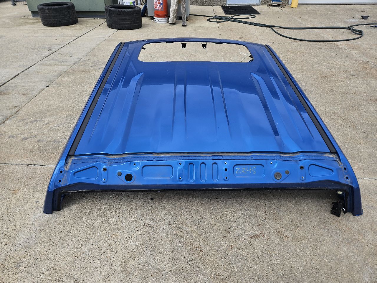 2023 SIERRA150 ROOF CUT BARE CREW CAB BLUE GLT 30009 - image 7
