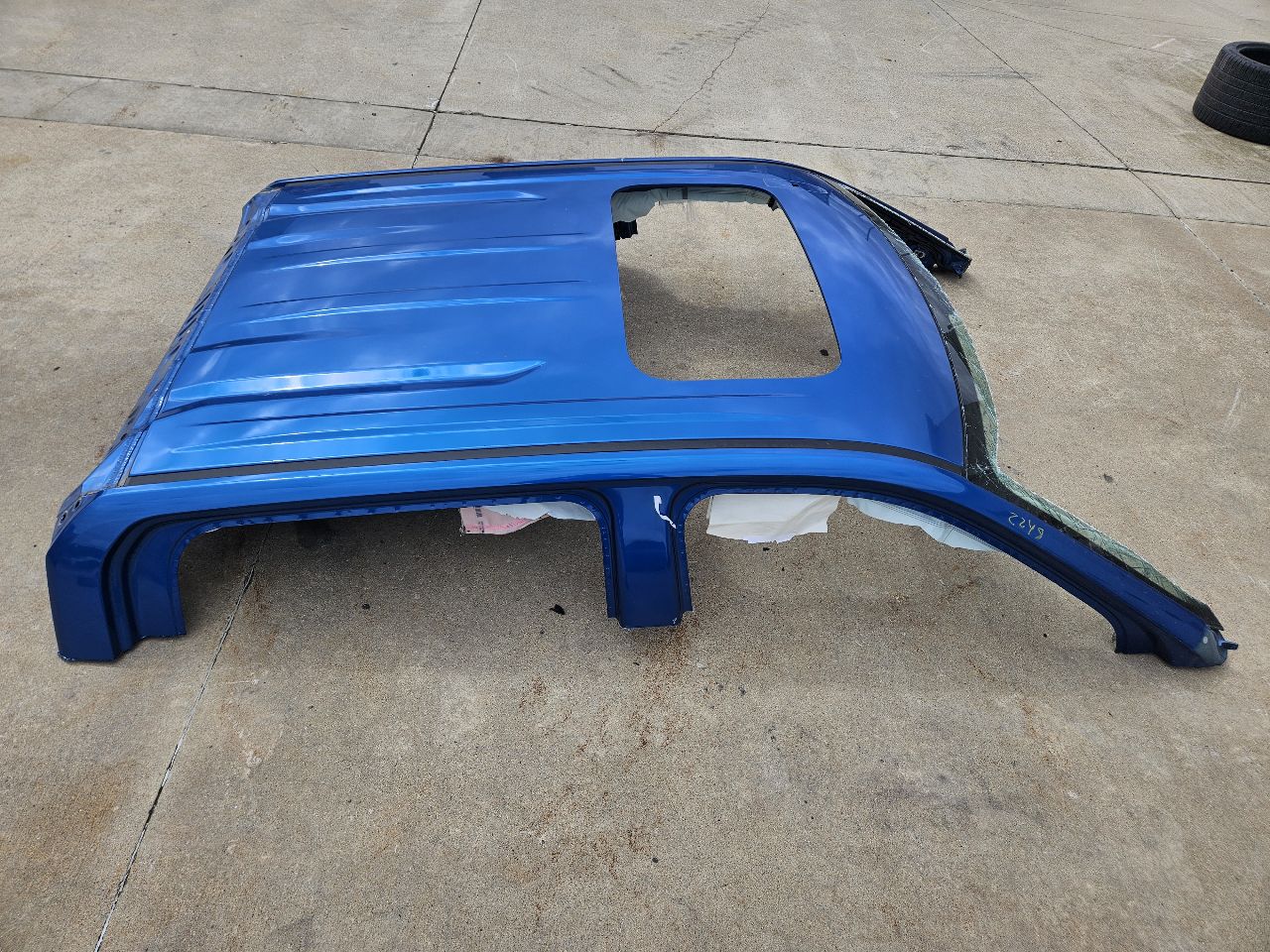 2023 SIERRA150 ROOF CUT BARE CREW CAB BLUE GLT 30009 - image 9