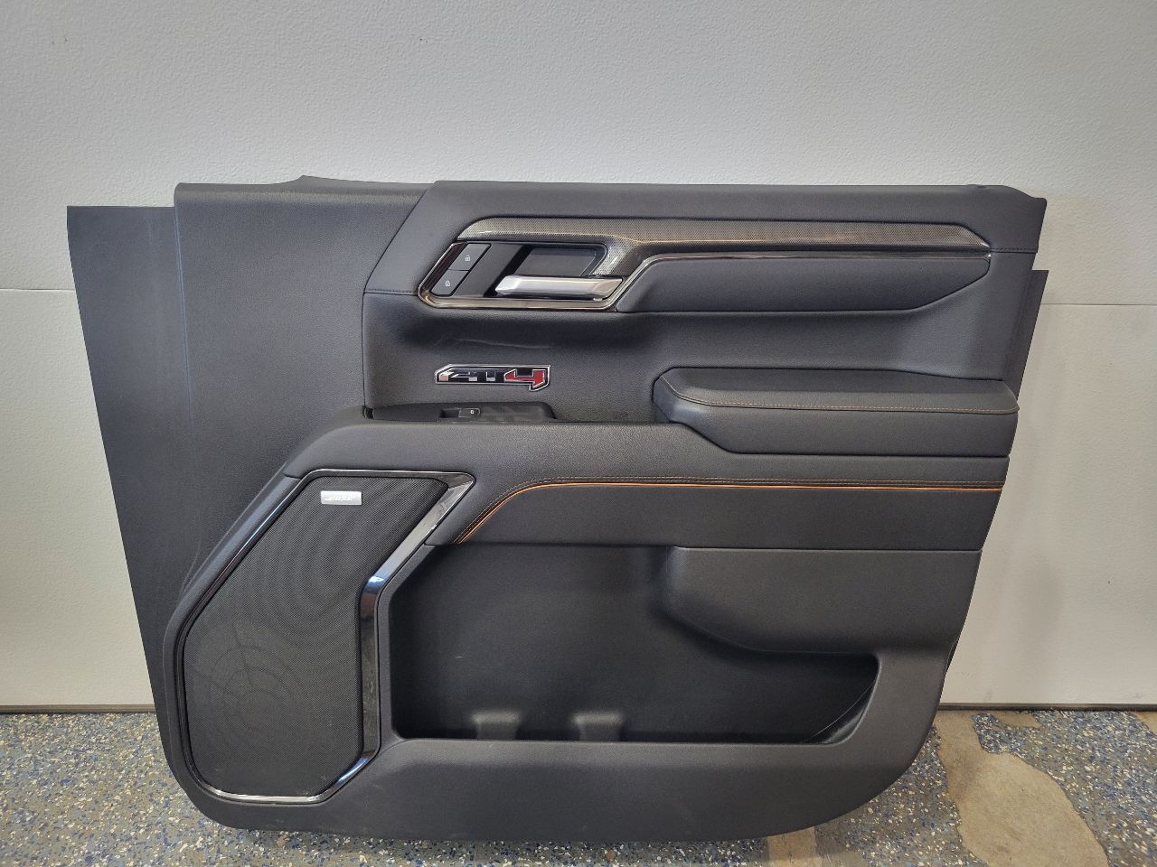 2023 SIERRA150 FRONT RH DOOR PANEL TRIM AT4X 30040 - image 1