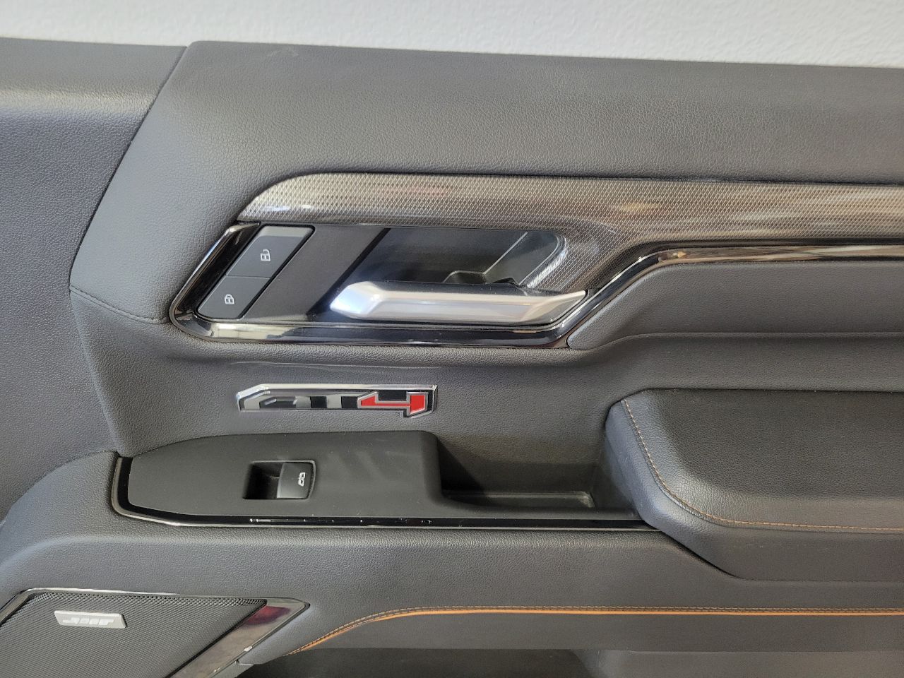 2023 SIERRA150 FRONT RH DOOR PANEL TRIM AT4X 30040 - image 11