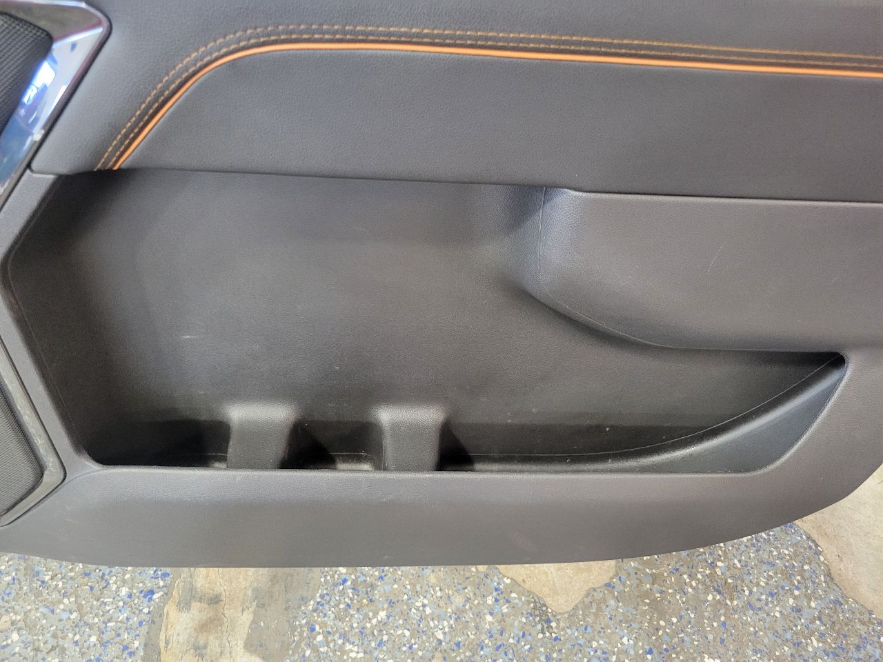 2023 SIERRA150 FRONT RH DOOR PANEL TRIM AT4X 30040 - image 12