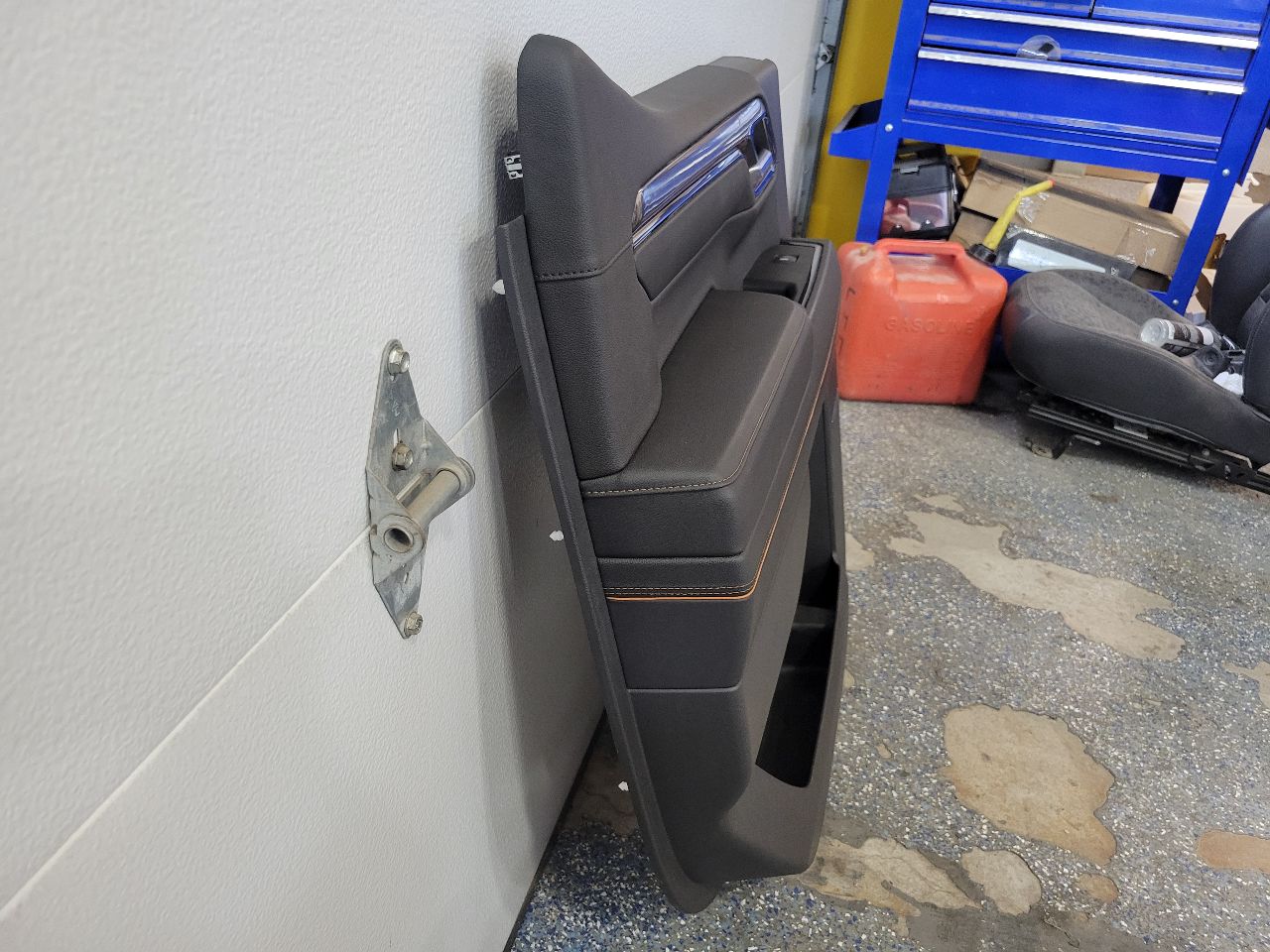 2023 SIERRA150 REAR LH CREWCAB DOOR PANEL TRIM AT4X 30041 - image 5