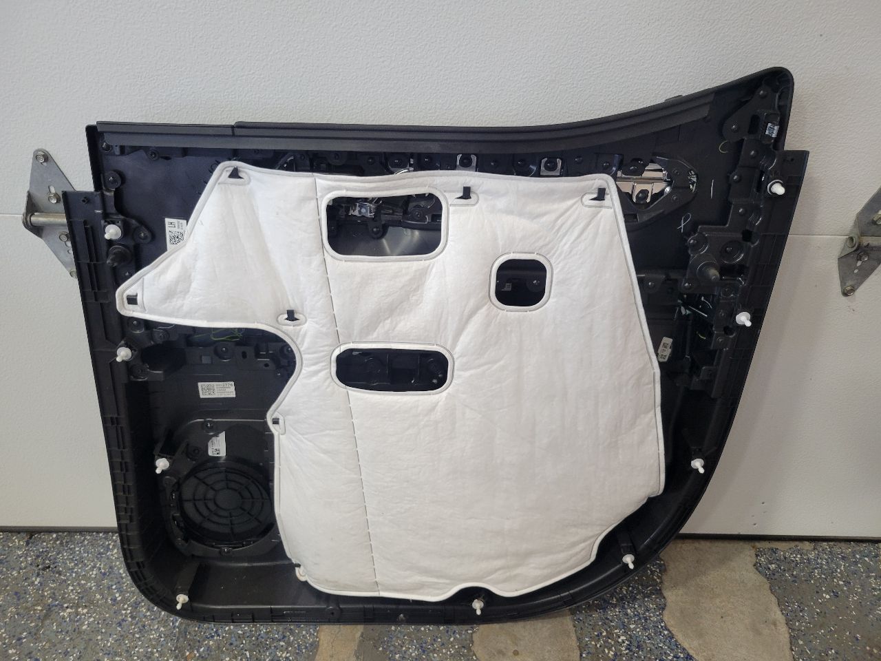 2023 SIERRA150 REAR LH CREWCAB DOOR PANEL TRIM AT4X 30041 - image 10