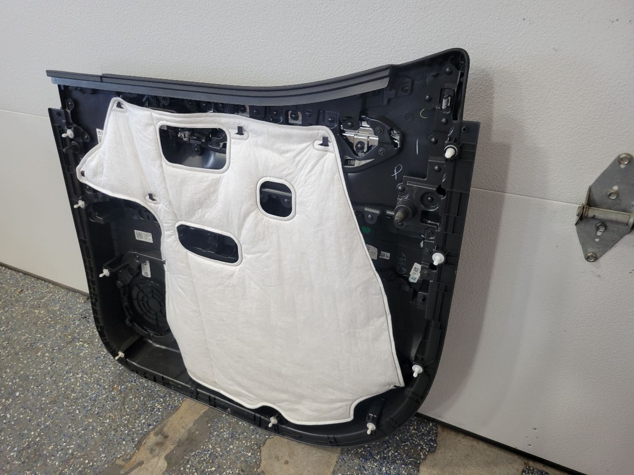 2023 SIERRA150 REAR LH CREWCAB DOOR PANEL TRIM AT4X 30041 - image 11