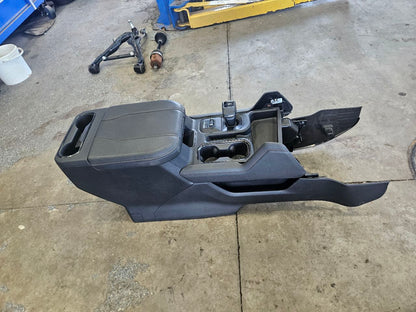 2023 SIERRA150 AT4X CENTER CONSOLE WITH SHIFTER 30043 - image 1