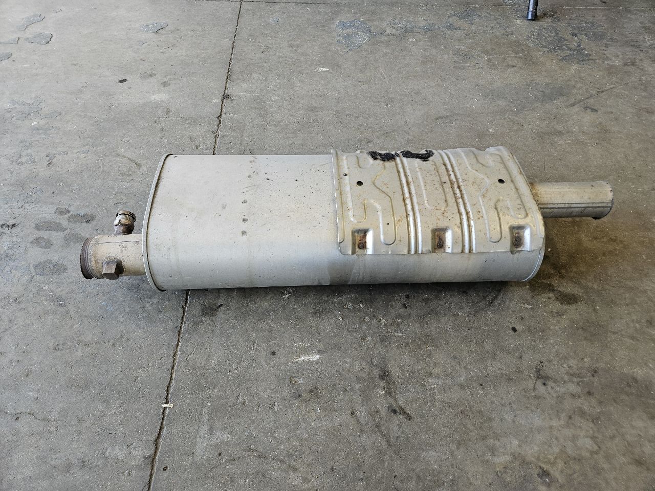 2023 SIERRA150 OEM 6.2L EXHAUST MUFFLER W/VALVE 30044 - image 3