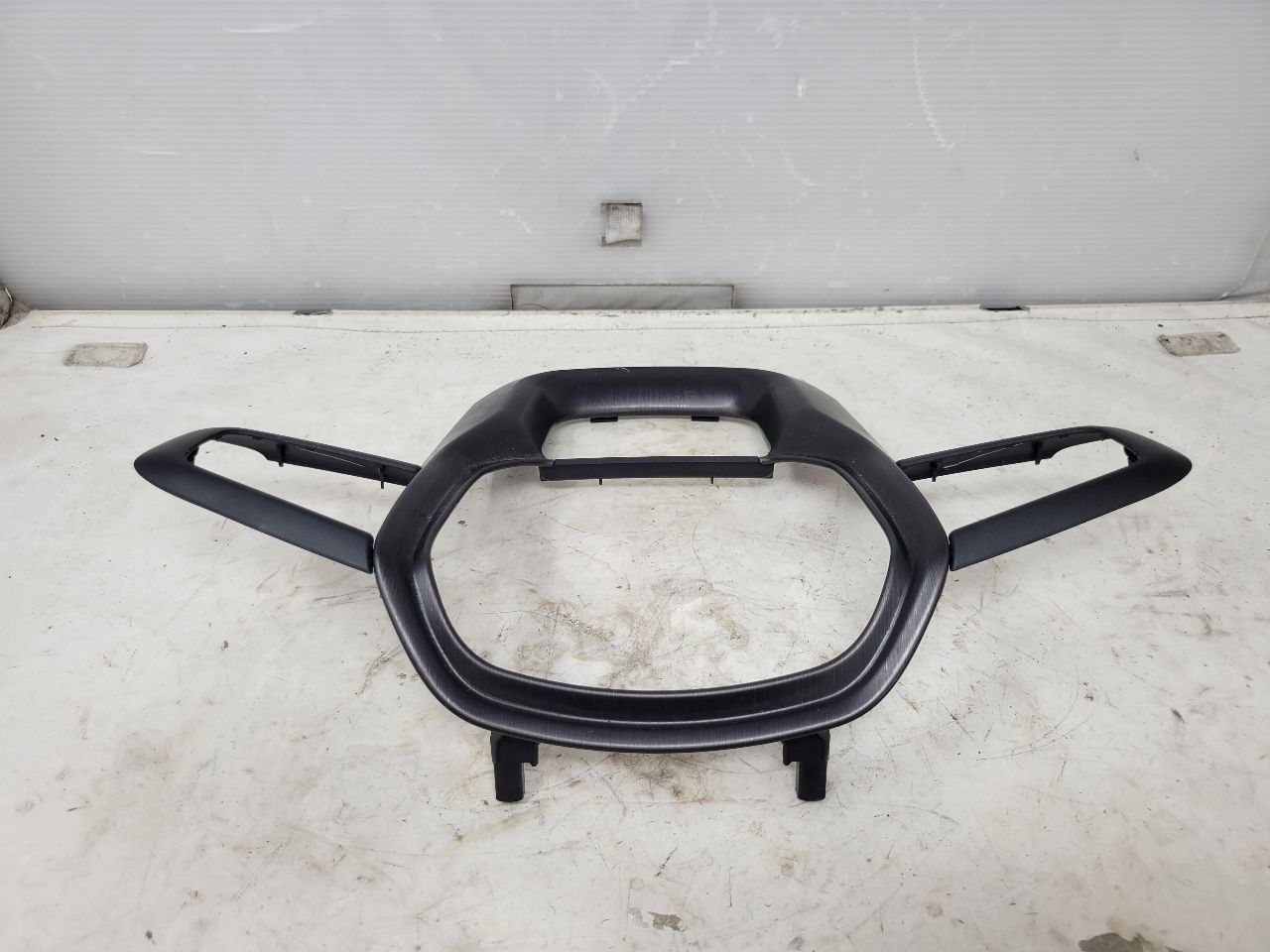 2023 SIERRA150 STEERING WHEEL TRIM APPLIQUE VULCAN 30058 - image 6