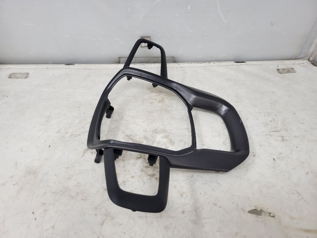 2023 SIERRA150 STEERING WHEEL TRIM APPLIQUE VULCAN 30058 - image 8