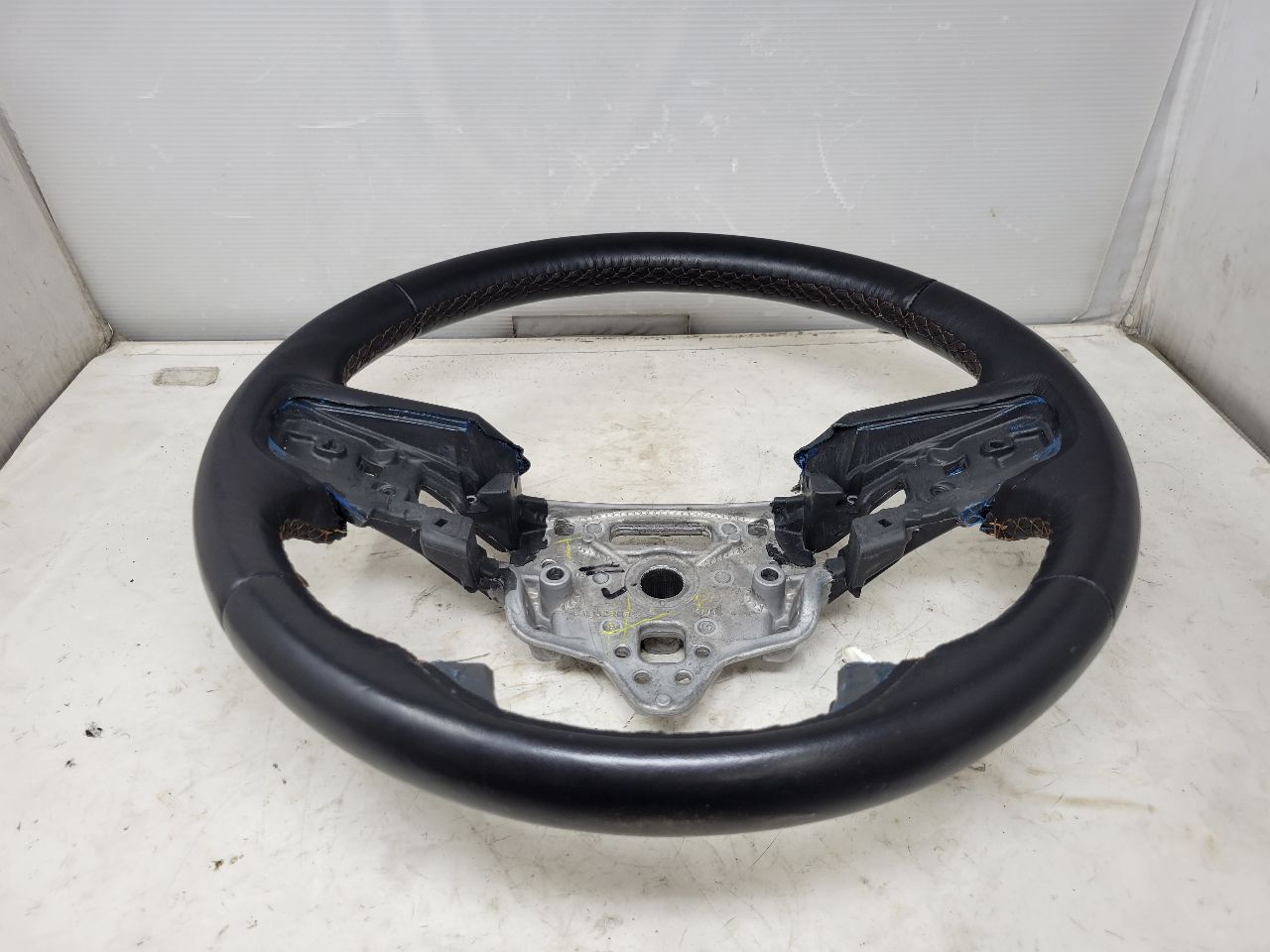 2023 SIERRA150 HEATED STEERING WHEEL BARE 30059 - image 2