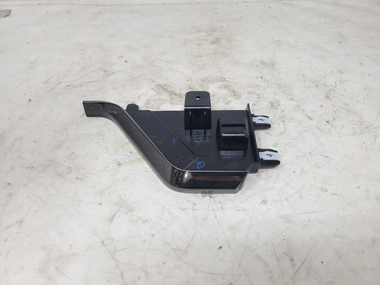 2023 SIERRA150 DASH UPPER TRIM PIANO BLACK 84700313 30062 - image 8