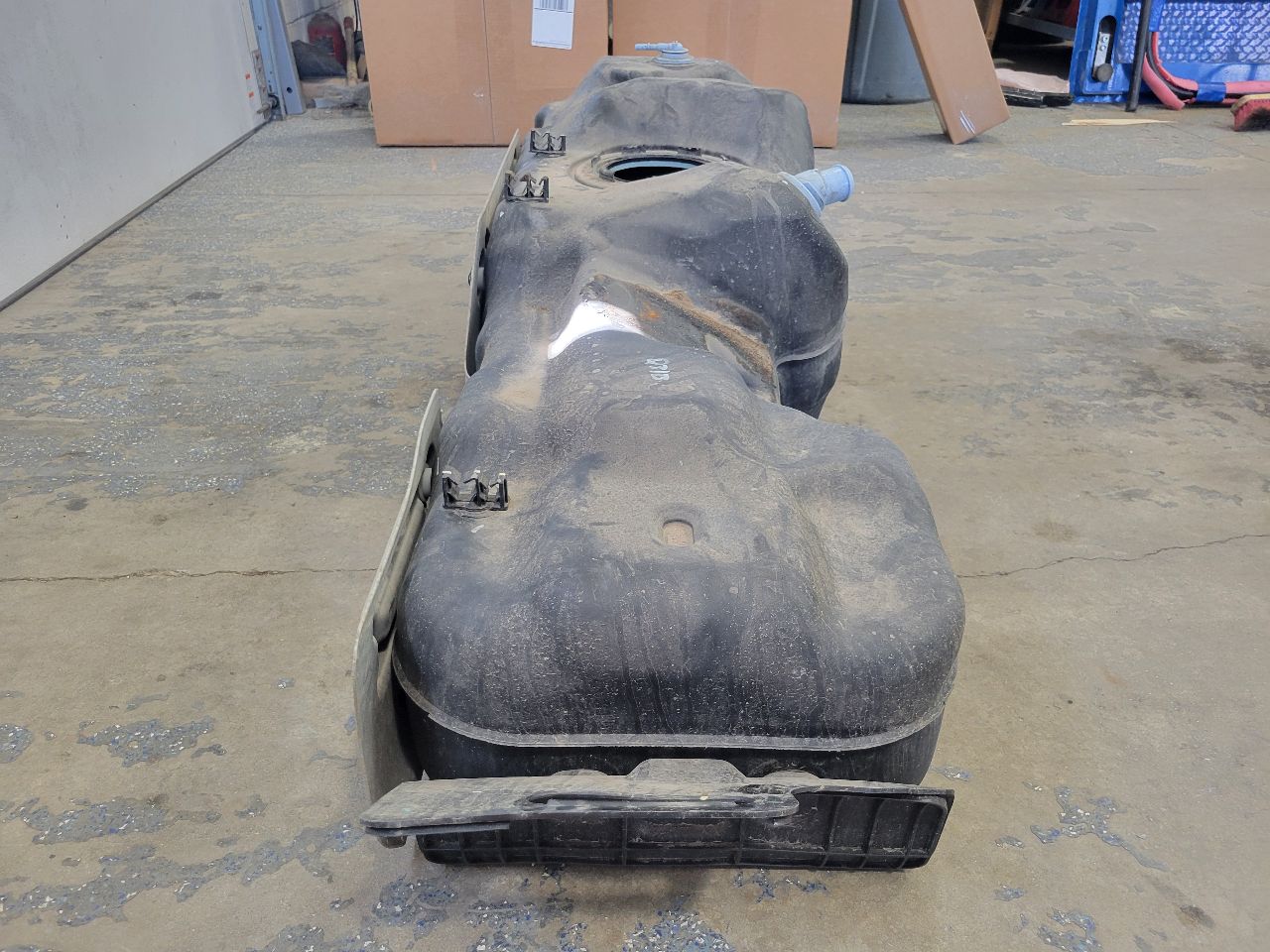 2023 SIERRA150 FUEL TANK CREW CAB 85569377 30081 - image 7