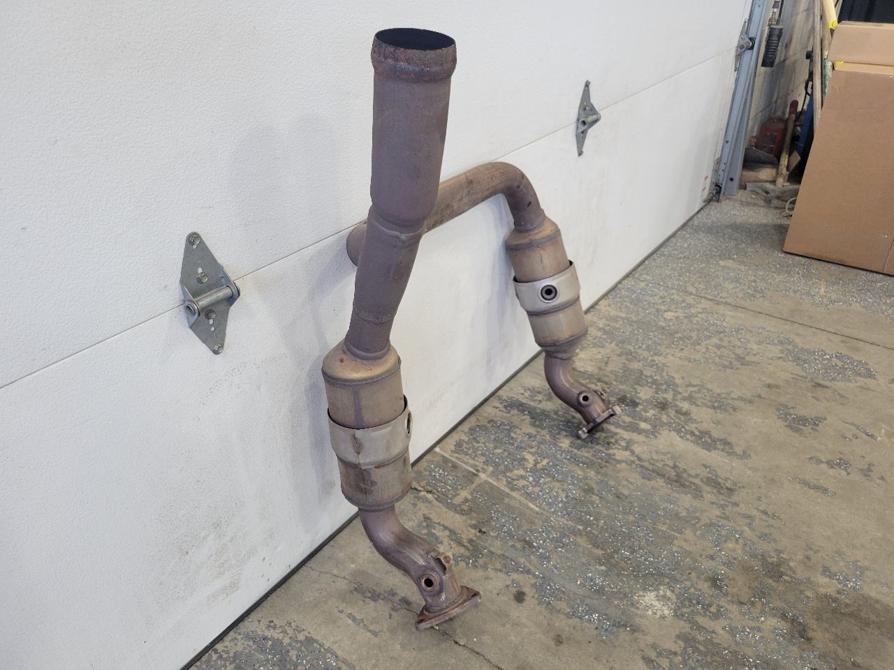 2023 SIERRA150 6.2L OEM EXHAUST Y PIPE 59K MILES 30092 - image 4