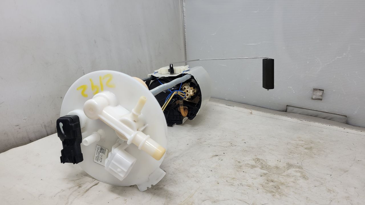IN TANK FUEL PUMP 5'9" FJW 55K MI 30111 - image 3