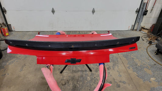 2013 CAMARO DECKLID & SPOILER RED GCN PARK DING 30138 - image 2