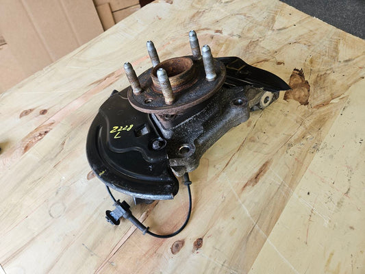 2013 CAMARO LH DRIVER FRONT SPINDLE WITH HUB 30171 - image 2