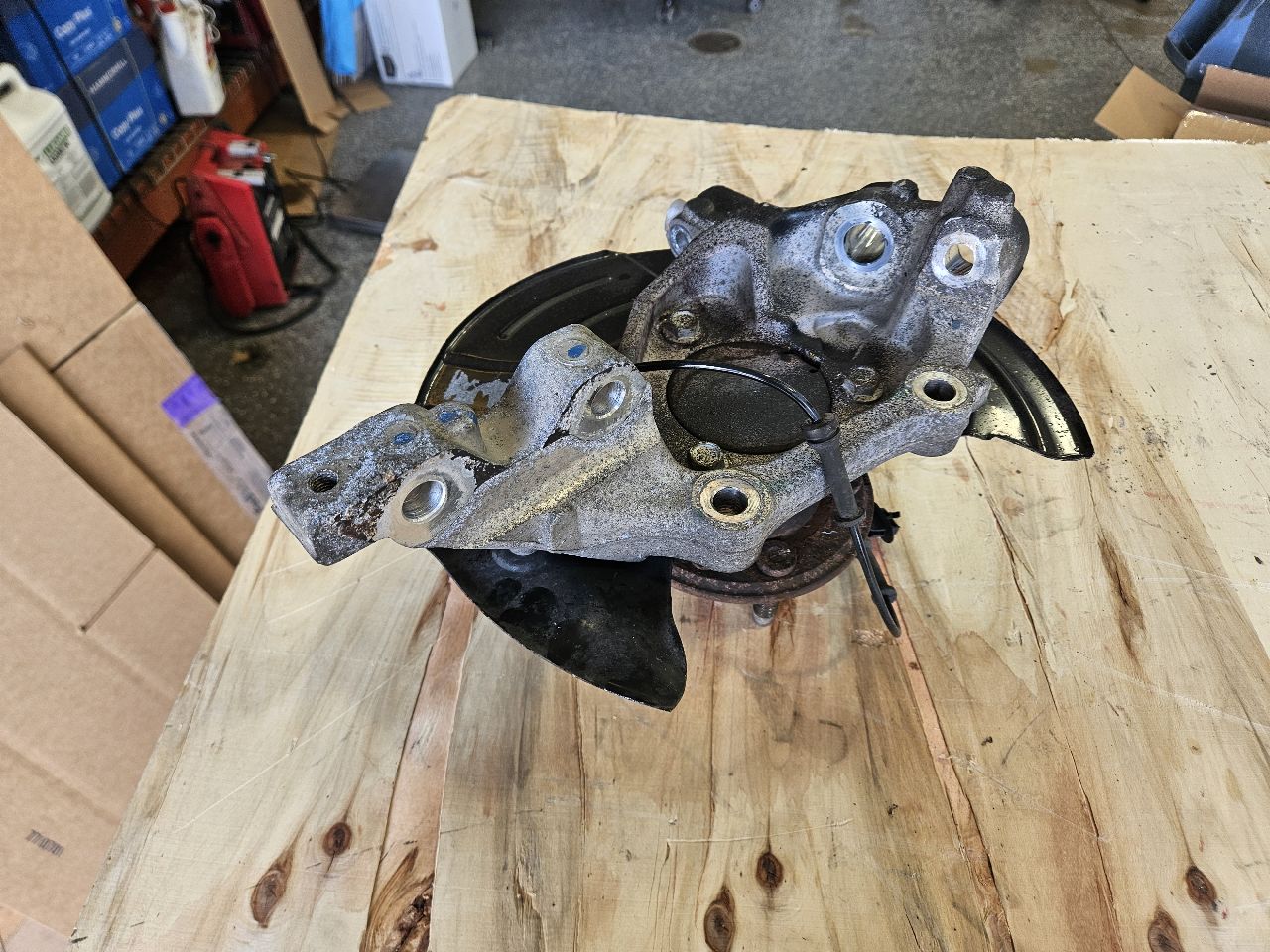 2013 CAMARO LH DRIVER FRONT SPINDLE WITH HUB 30171 - image 8