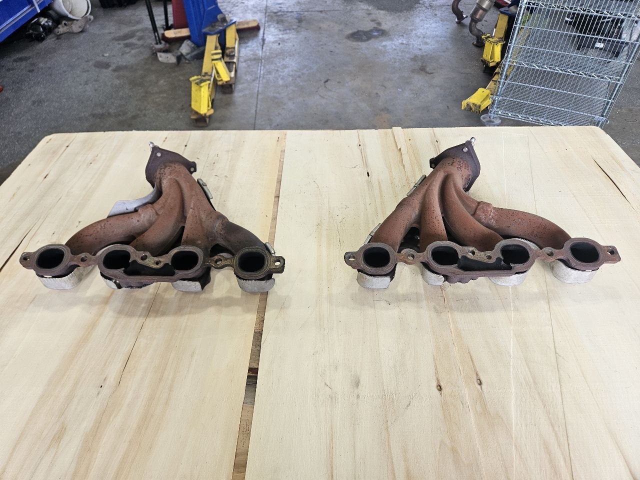 2000 CORVETTE OEM EXHAUST MANIFOLDS PAIR LH RH 30198 - image 5