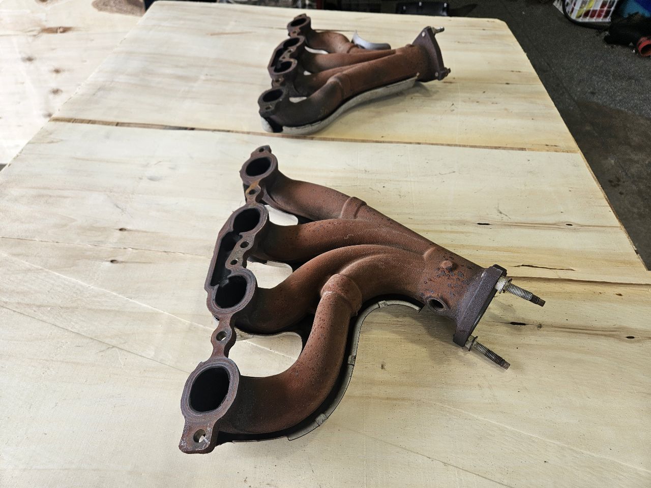 2000 CORVETTE OEM EXHAUST MANIFOLDS PAIR LH RH 30198 - image 10