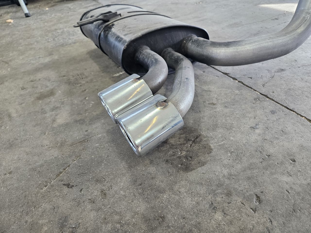 2000 CORVETTE OEM NEW OLD STOCK DRIVER LH MUFFLER 30203 - image 5