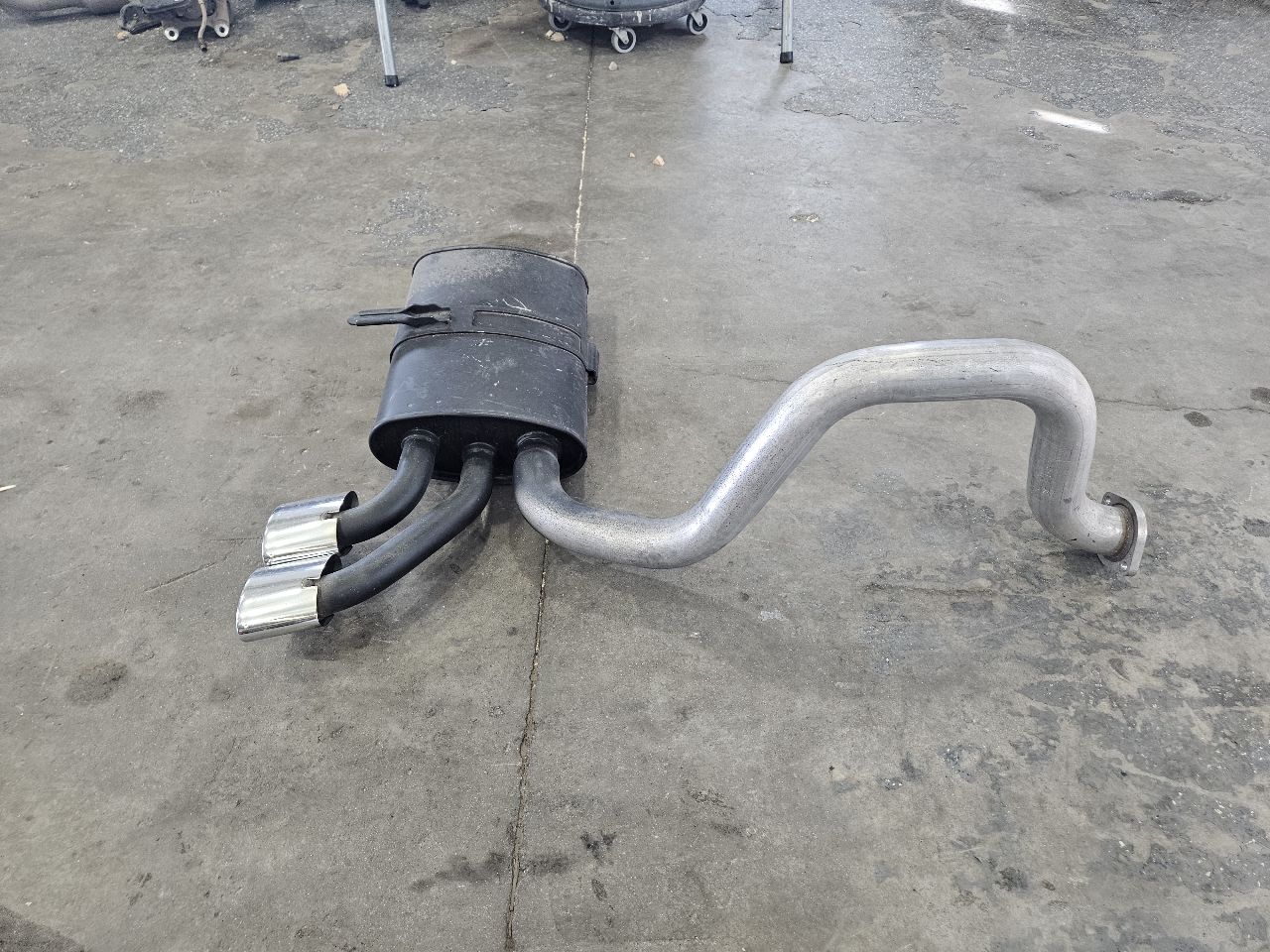 2000 CORVETTE OEM NEW OLD STOCK DRIVER LH MUFFLER 30204 - image 5