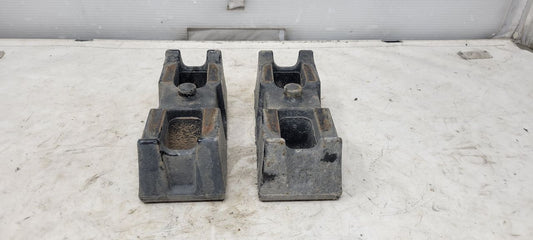2019 SIERRA150 OEM LEAF SPRING BLOCKS PAIR FROM AT4 30224 - image 1
