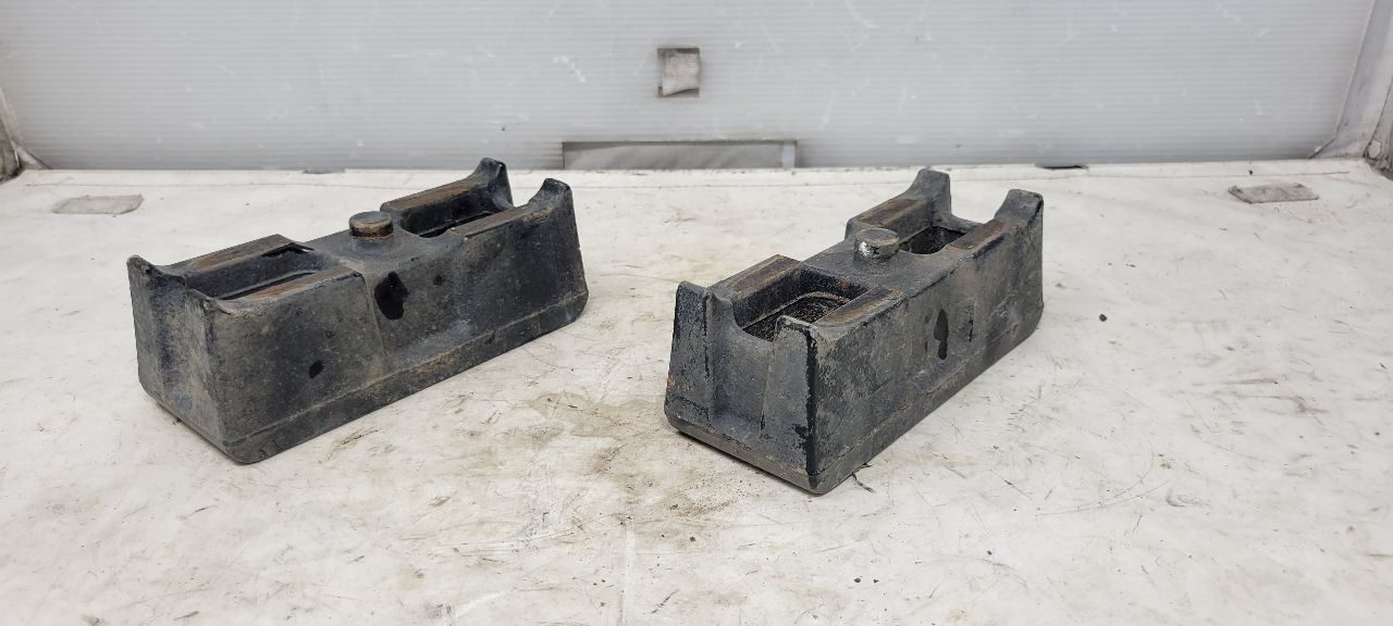 2019 SIERRA150 OEM LEAF SPRING BLOCKS PAIR FROM AT4 30224 - image 6