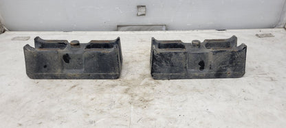 2019 SIERRA150 OEM LEAF SPRING BLOCKS PAIR FROM AT4 30224 - image 7