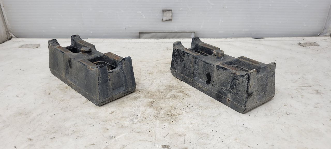 2019 SIERRA150 OEM LEAF SPRING BLOCKS PAIR FROM AT4 30224 - image 8